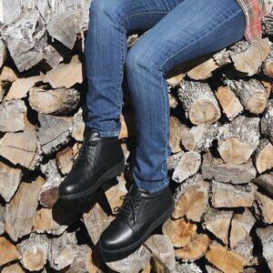 SAS Alpine Non Slip Lace Up Boot Women's $200 Black Leather